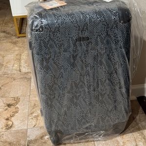 REBECCA MINKOFF - Pippa 24 Inch Snakeskin Print Spinner Suitcase